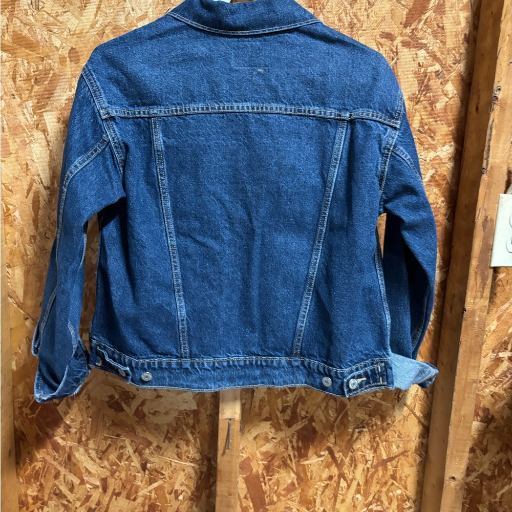 Old Navy Dark Blue Classic Trucker Style Jean Jacket - Picture 6 of 6